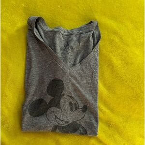 GUC  L Mickey shirt
